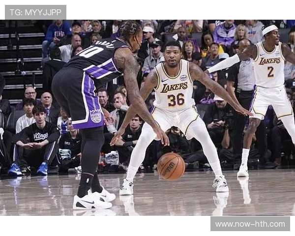 湖人詹东挡拆每百回合仅4.4次 季后赛使用率提升至9.2次